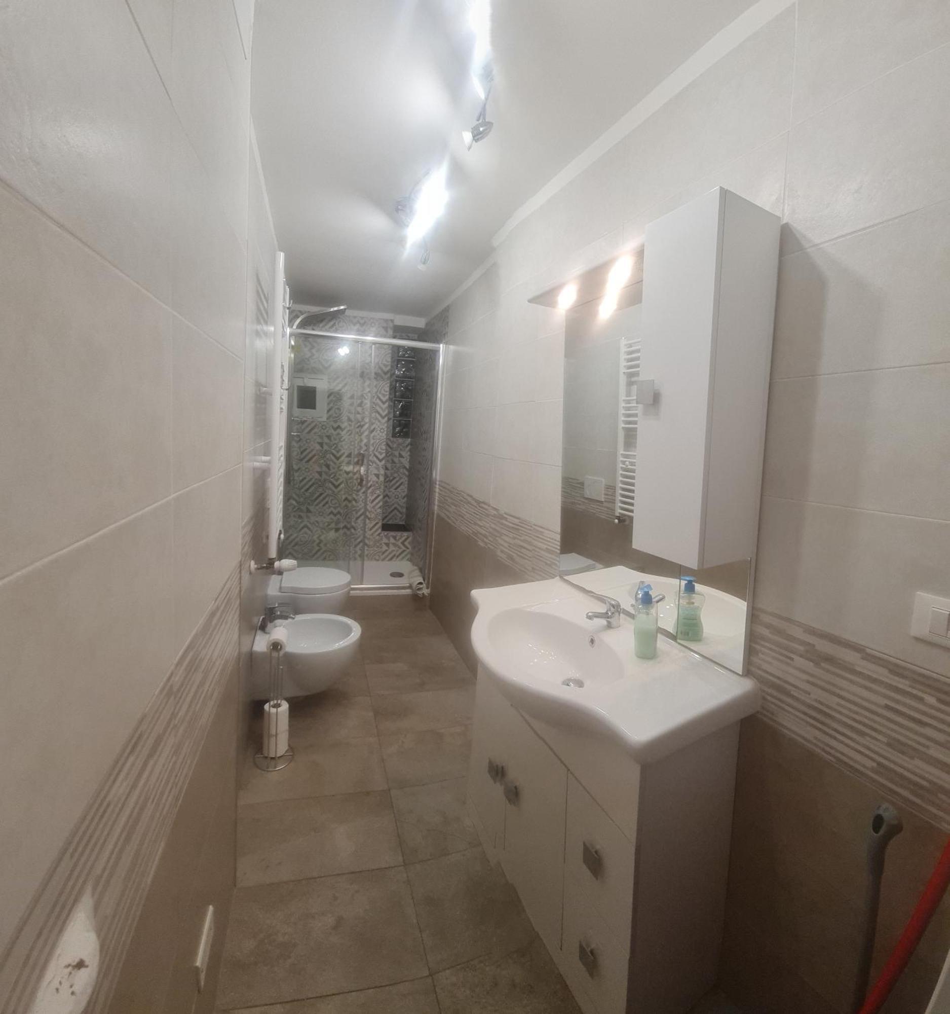 Trilocale Nel Centro Di Sampierdarena Apartment Genoa Bagian luar foto
